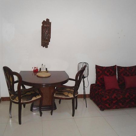 Appartement Daaru Jamm à Dakar Extérieur photo